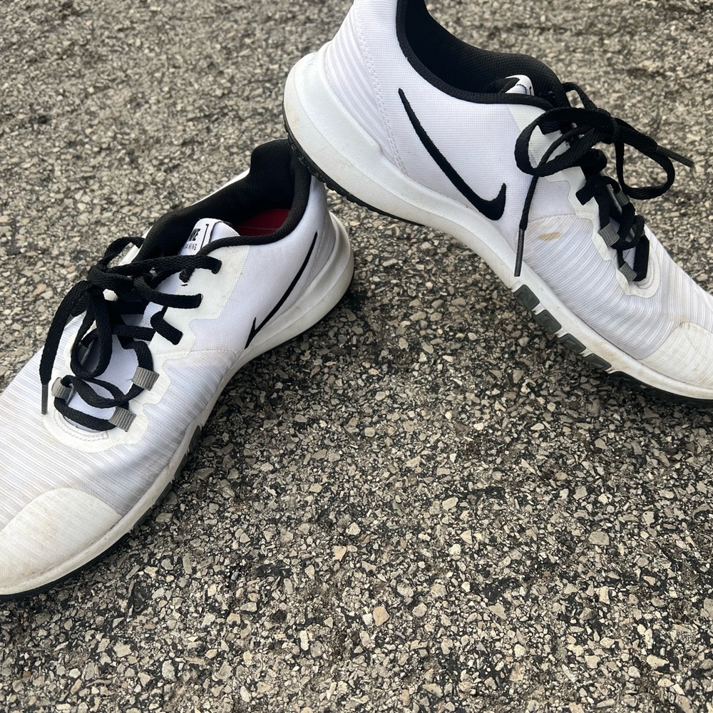 Nike Flex Control 4 Mens Size 8 White Black Running Training Shoes CD0197-100
